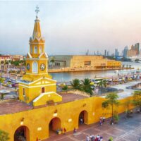 City Tour en Chiva con entrada al Castillo San Felipe en Cartagena