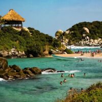 Combo Cabo San Juan Parque Tayrona + Chiva Rumbera en Santa Marta