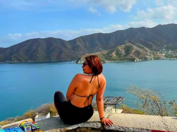 Combo Fiesta Blanca en Catamarán + Minca, Pozo Azul, Taganga y Playa Grande en Santa Marta