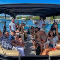 Combo Tour Bahía en Pontón + Vuelta a la Isla en Chiva San Andrés