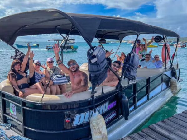 Combo Tour Bahía en Pontón + Vuelta a la Isla en Chiva San Andrés