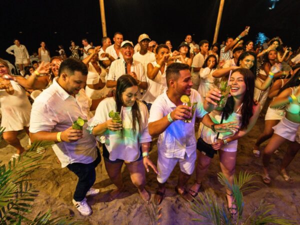 Fiesta Blanca en Catamarán en Santa Marta