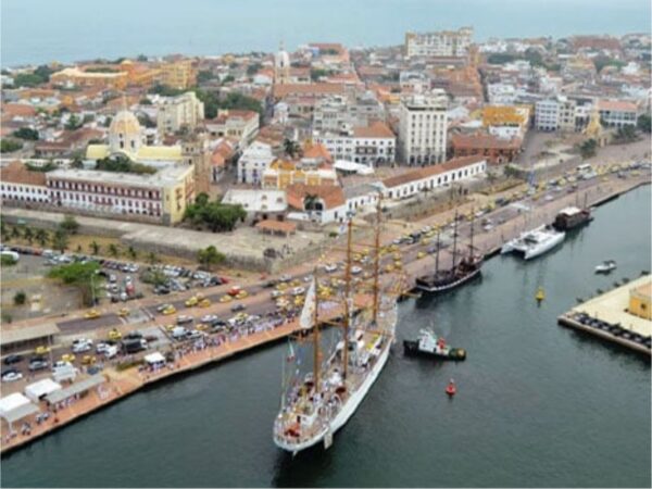 Punta Arena Pasadía en Cartagena