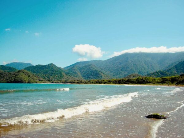 Playa Cristal Parque Tayrona en Santa Marta