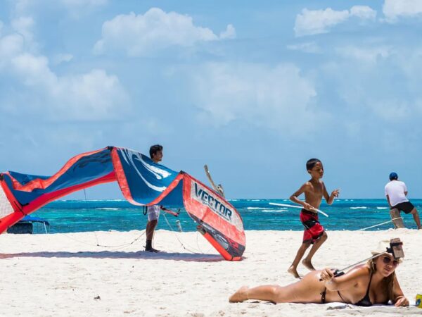 Promo 2x1 Tour VIP con Exploria (3) Promoción 2x1 Tour VIP – Johnny Cay, Acuario y Manglares en San Andrés