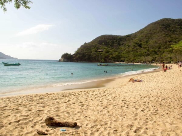 Promoción 2x1 Playa Cristal Parque Tayrona en Santa Marta