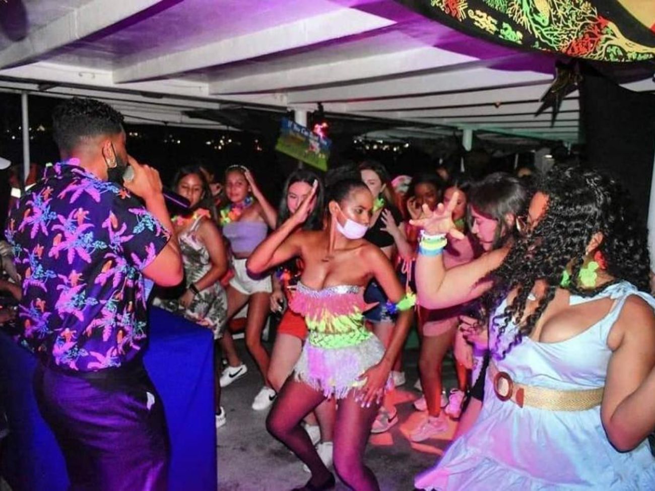 DJ en vivo Yate San Andrés